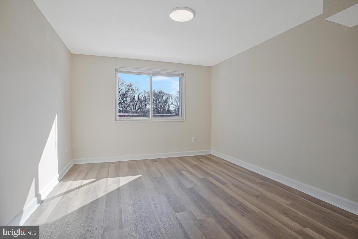 3823 Hamilton St #b-204 Property Photo 8