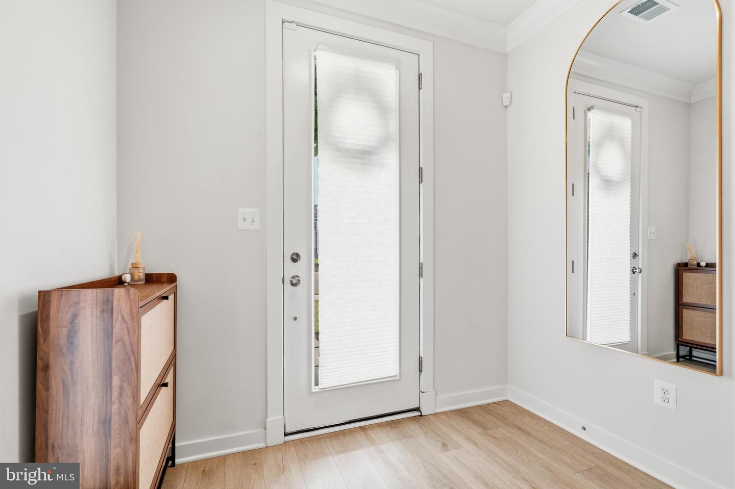 16007 Hyde Park Pl Property Photo 11