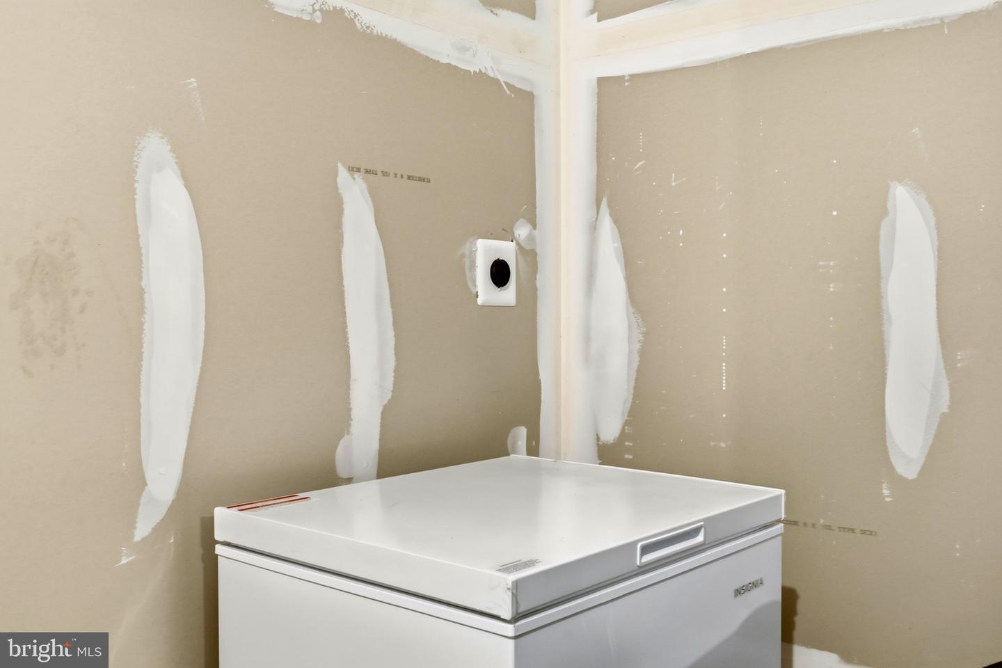 16007 Hyde Park Pl Property Photo 14