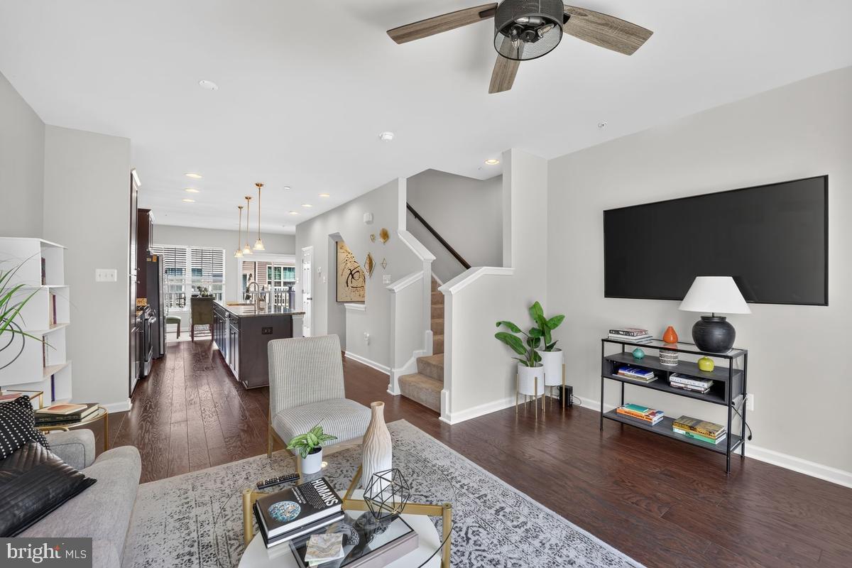 7103 Wythe Alley Property Photo 8