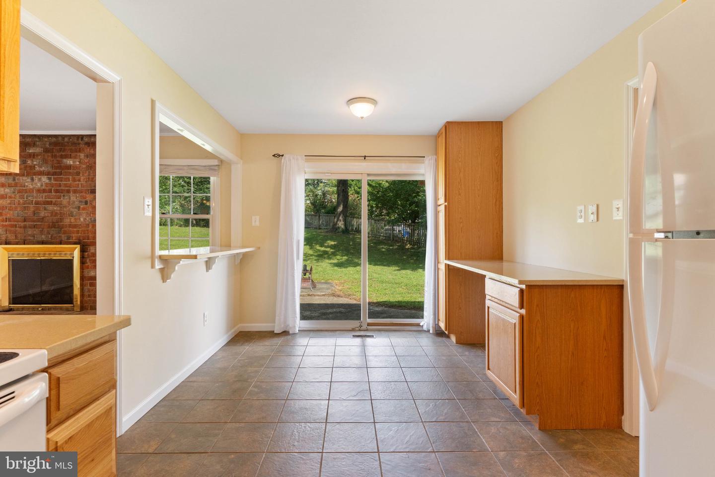 4819 Riverton Ln Property Photo 5