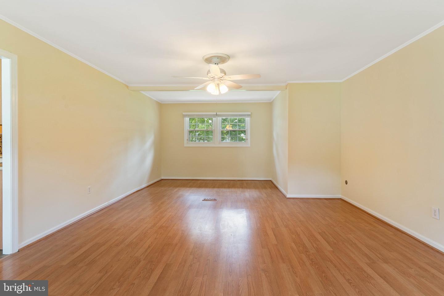 4819 Riverton Ln Property Photo 9
