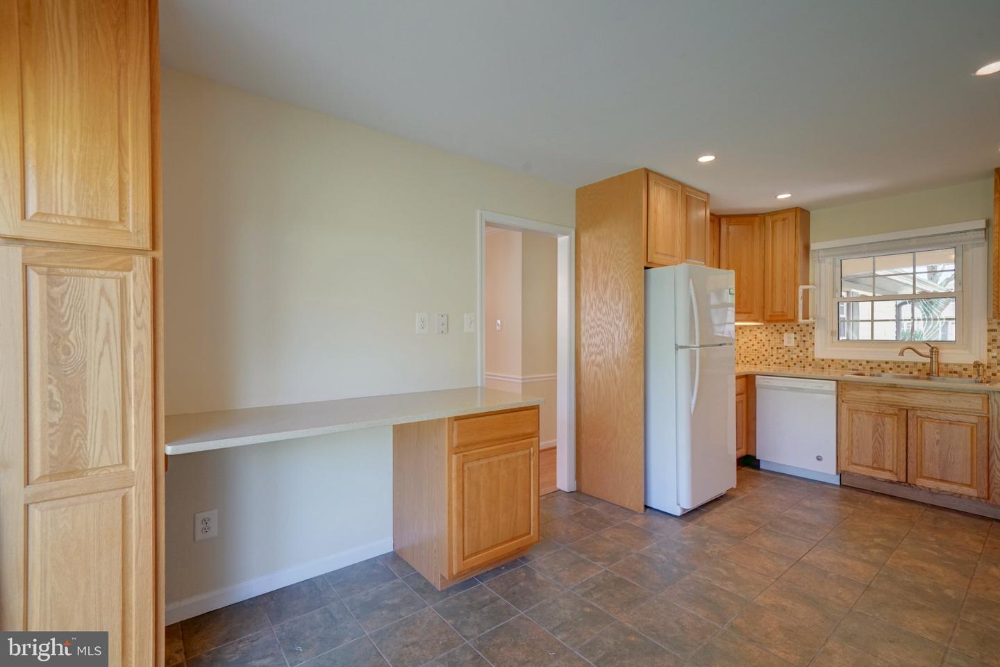 4819 Riverton Ln Property Photo 10