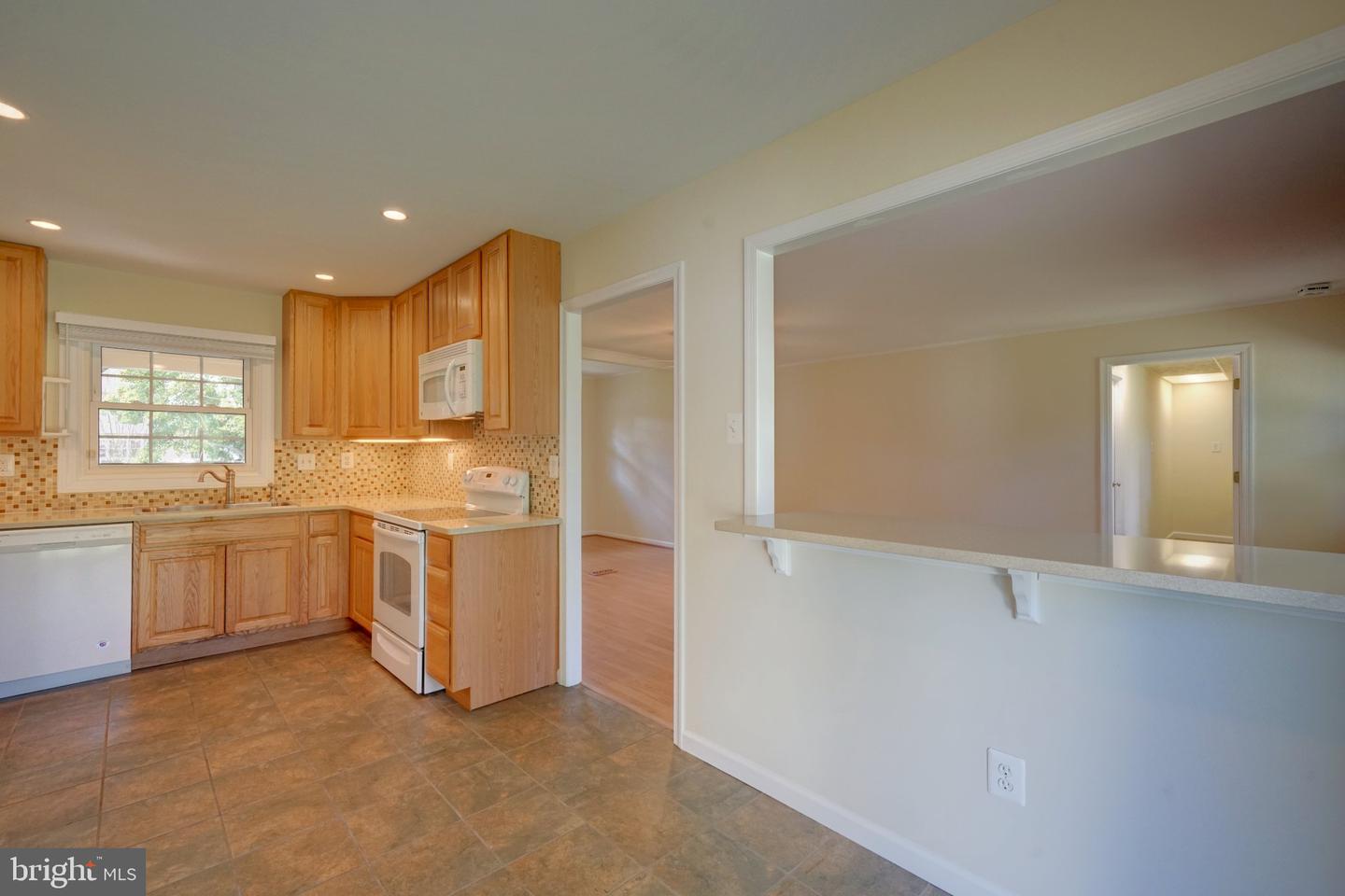 4819 Riverton Ln Property Photo 11