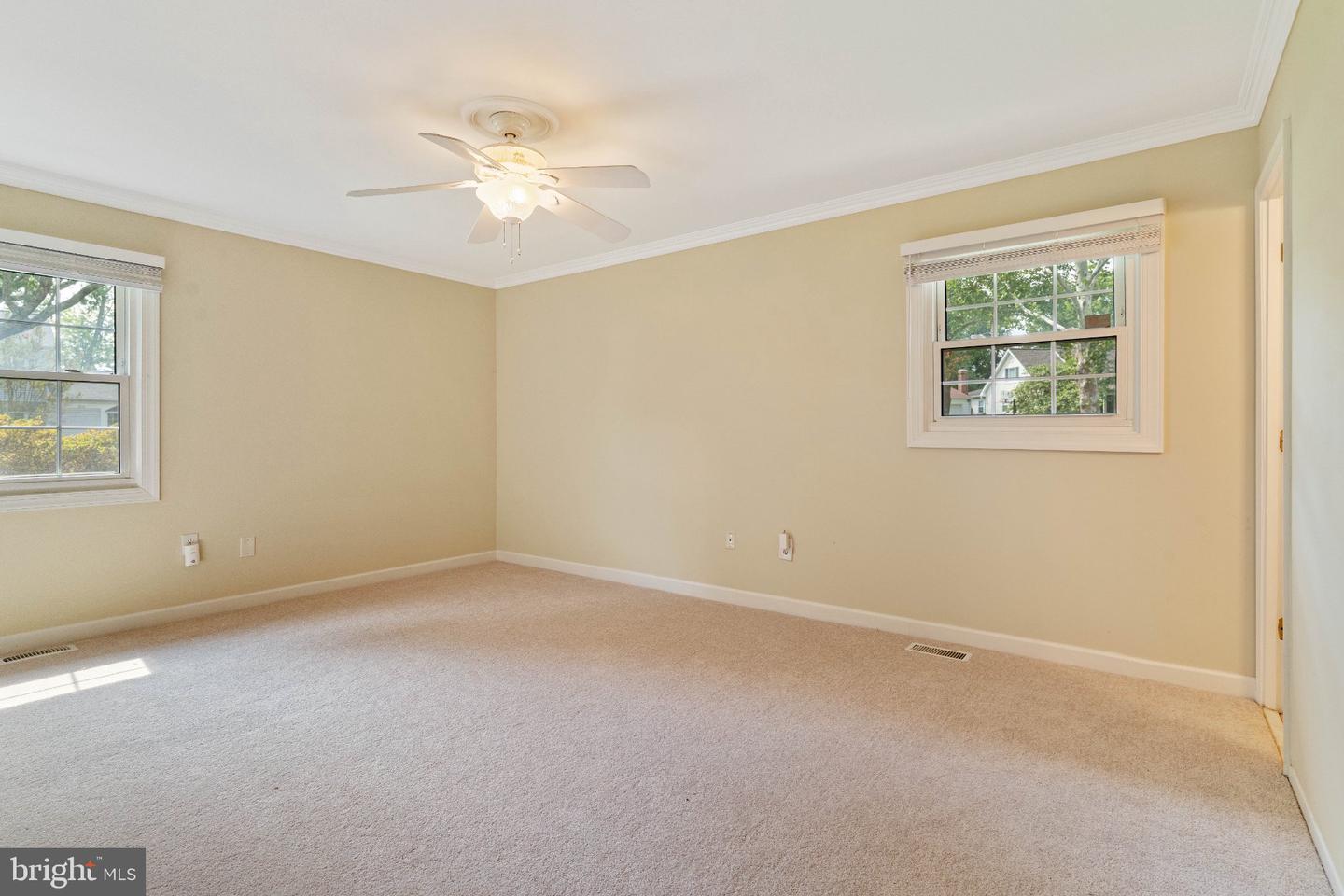 4819 Riverton Ln Property Photo 17