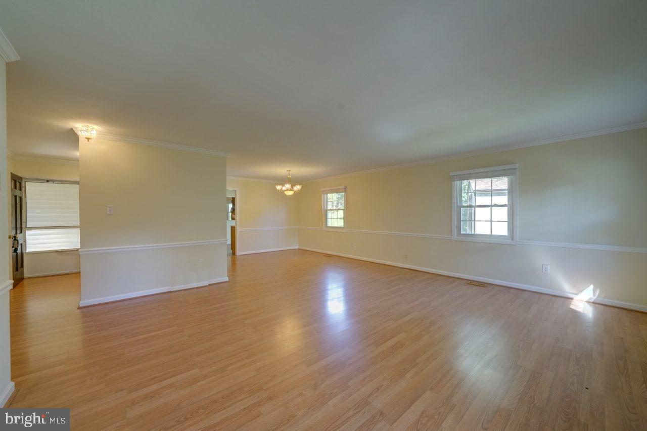 4819 Riverton Ln Property Photo 18