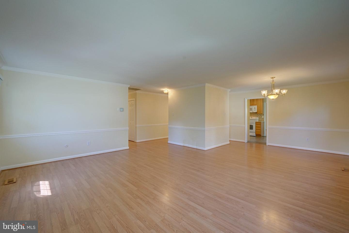 4819 Riverton Ln Property Photo 20