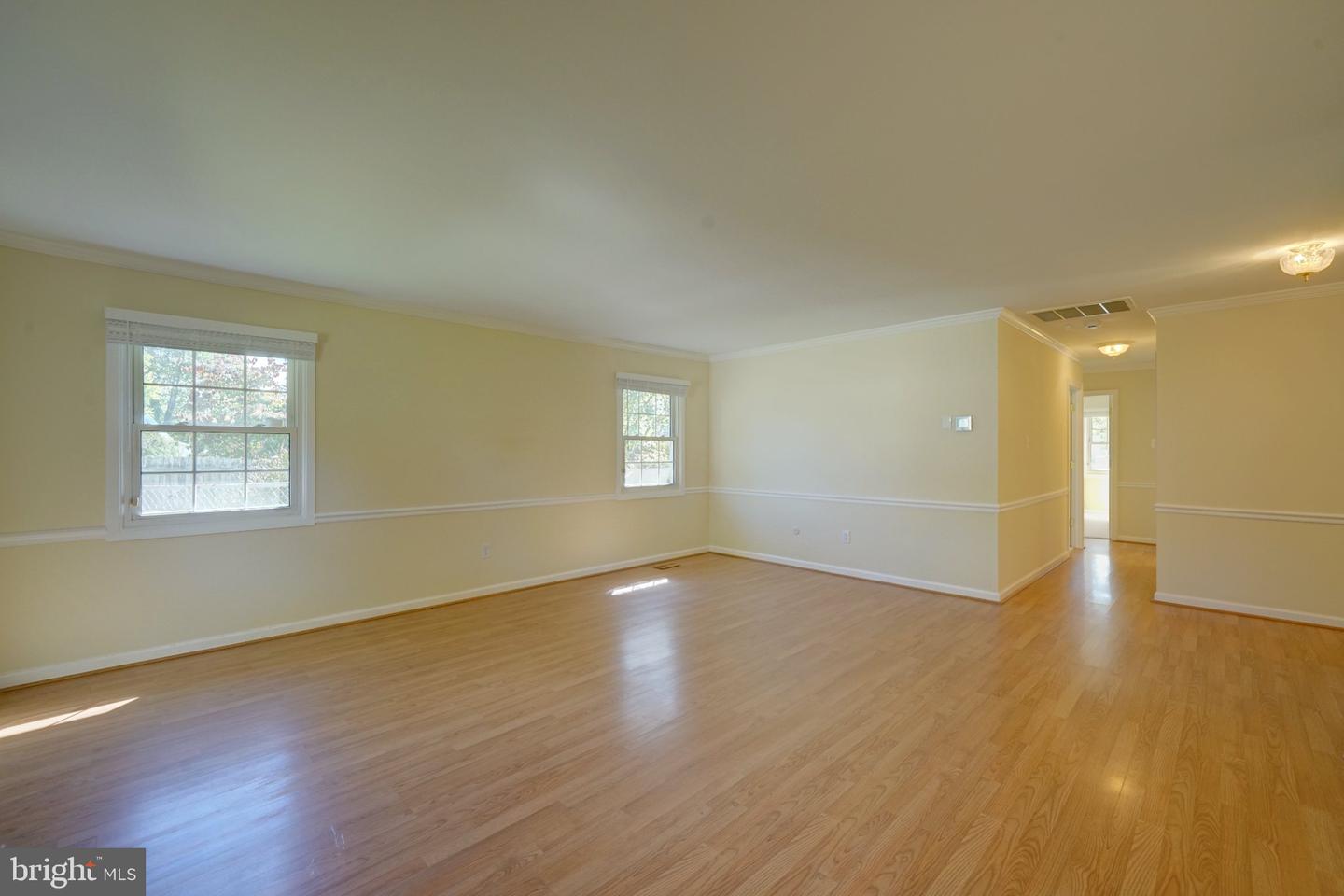 4819 Riverton Ln Property Photo 21