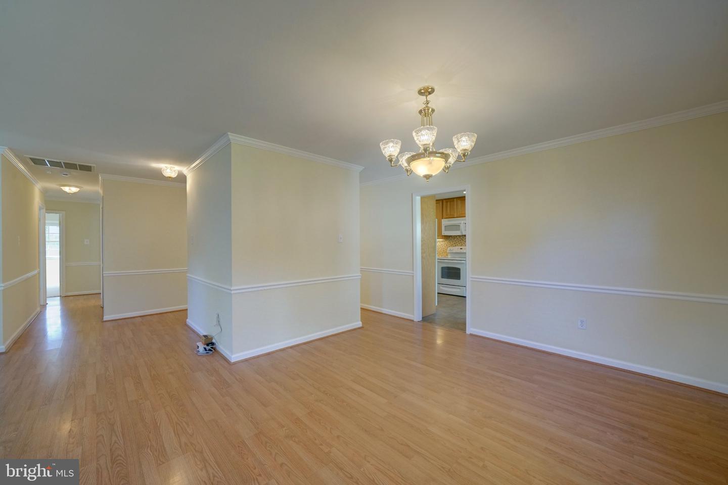4819 Riverton Ln Property Photo 22