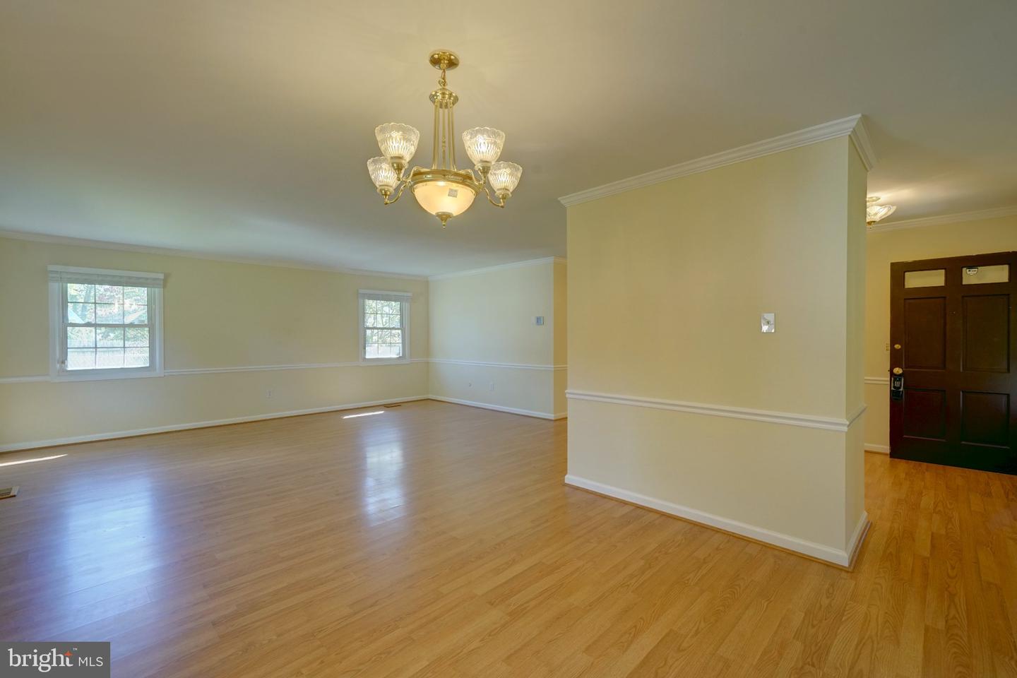 4819 Riverton Ln Property Photo 23