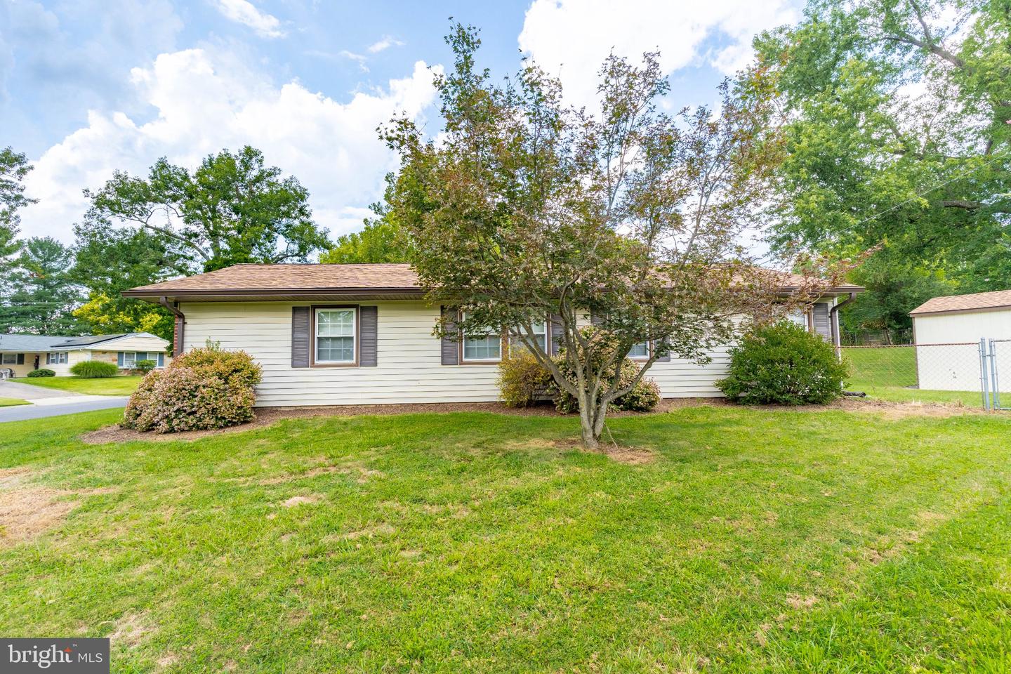 4819 Riverton Ln Property Photo 33