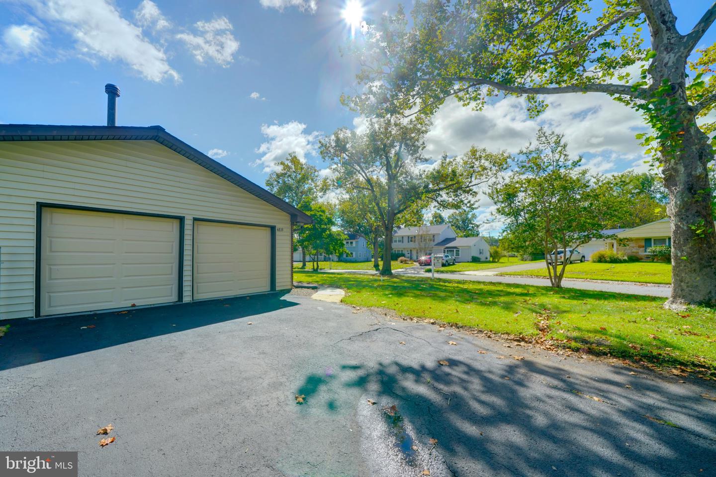 4819 Riverton Ln Property Photo 42
