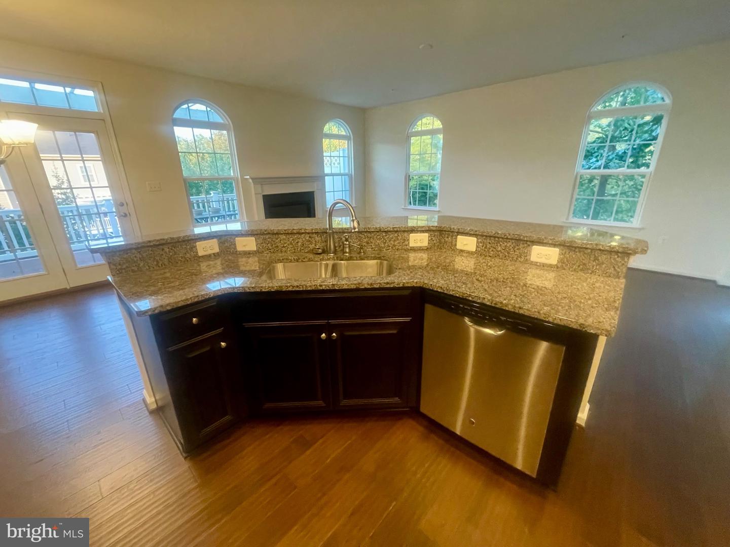 15601 Swanscombe Loop Property Photo 14