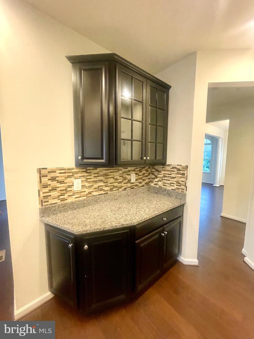 15601 Swanscombe Loop Property Photo 15