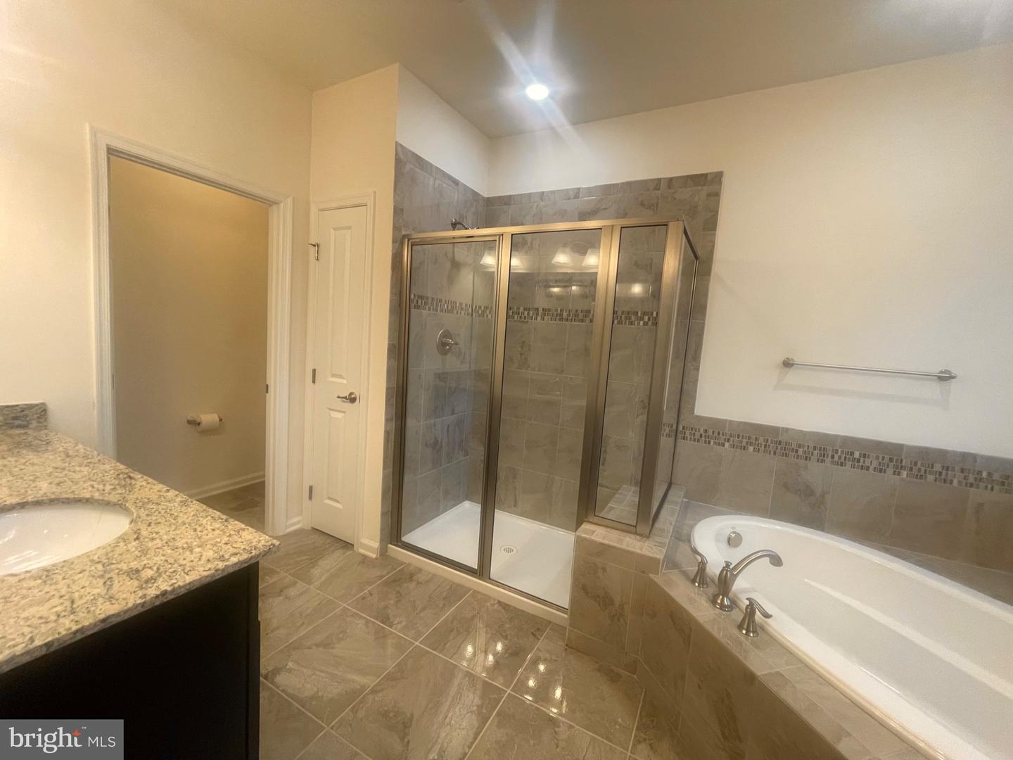 15601 Swanscombe Loop Property Photo 27
