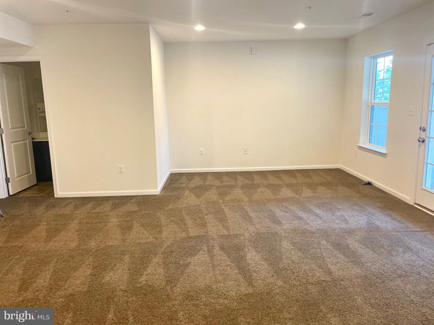 15601 Swanscombe Loop Property Photo 36