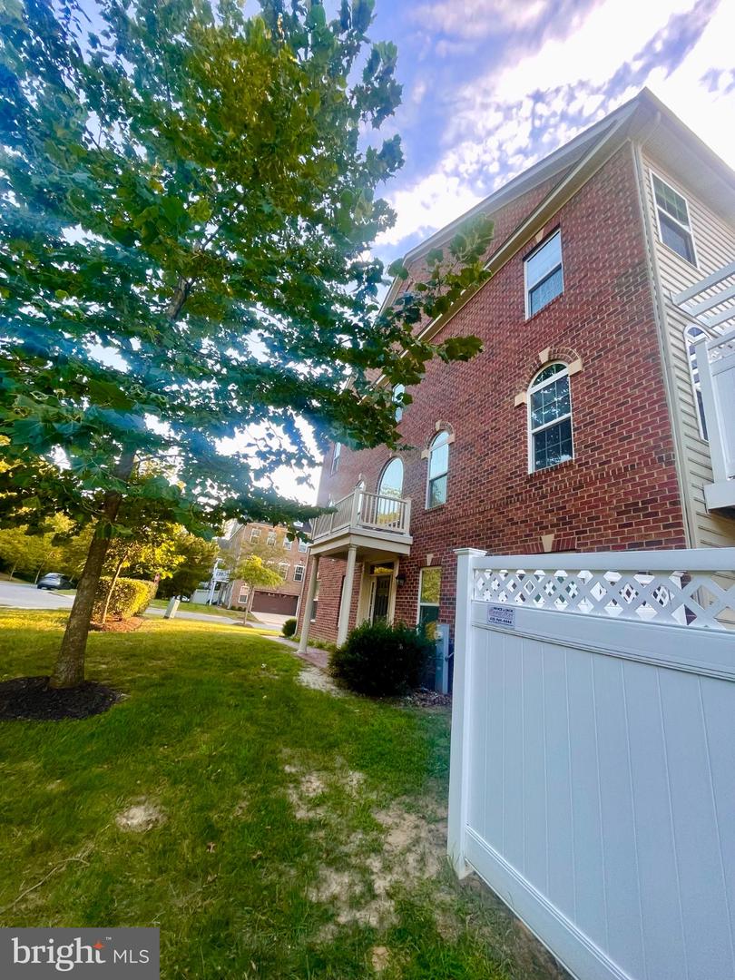 15601 Swanscombe Loop Property Photo 39