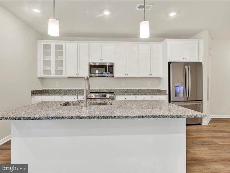 4003 Seaside Alder Rd #0302 - Holly Property Photo 6