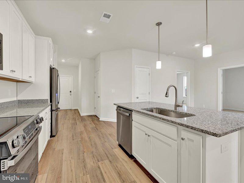 4003 Seaside Alder Rd #0302 - Holly Property Photo 8