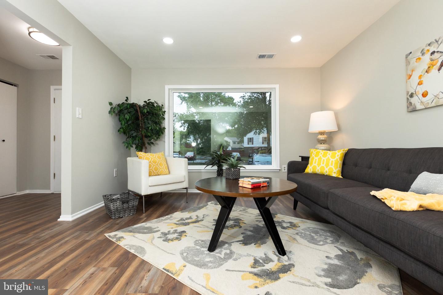 7619 Swan Ter Property Photo 16
