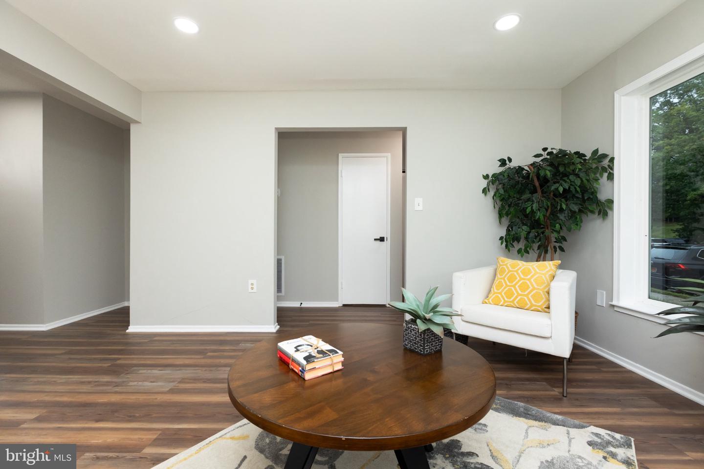 7619 Swan Ter Property Photo 23