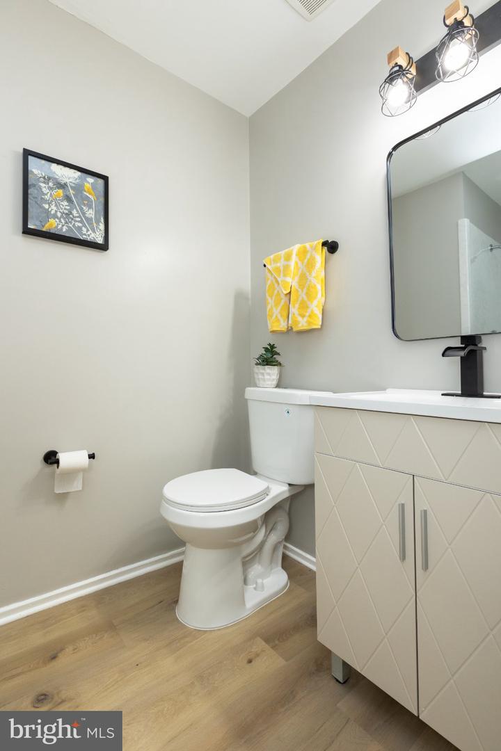 7619 Swan Ter Property Photo 24