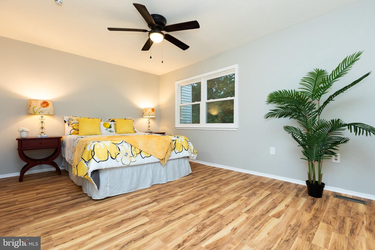 7619 Swan Ter Property Photo 27
