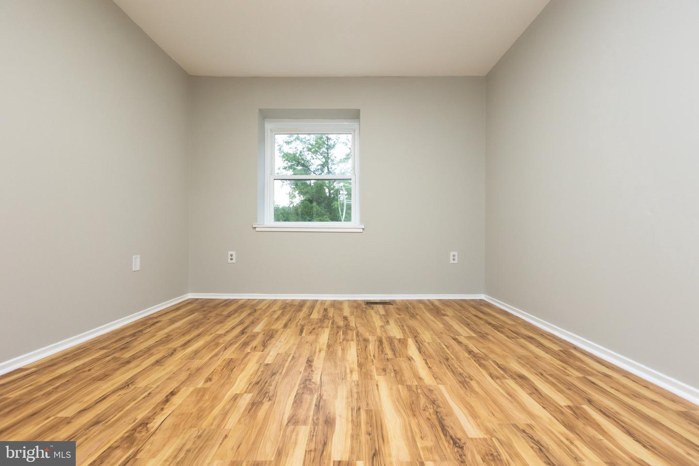7619 Swan Ter Property Photo 35