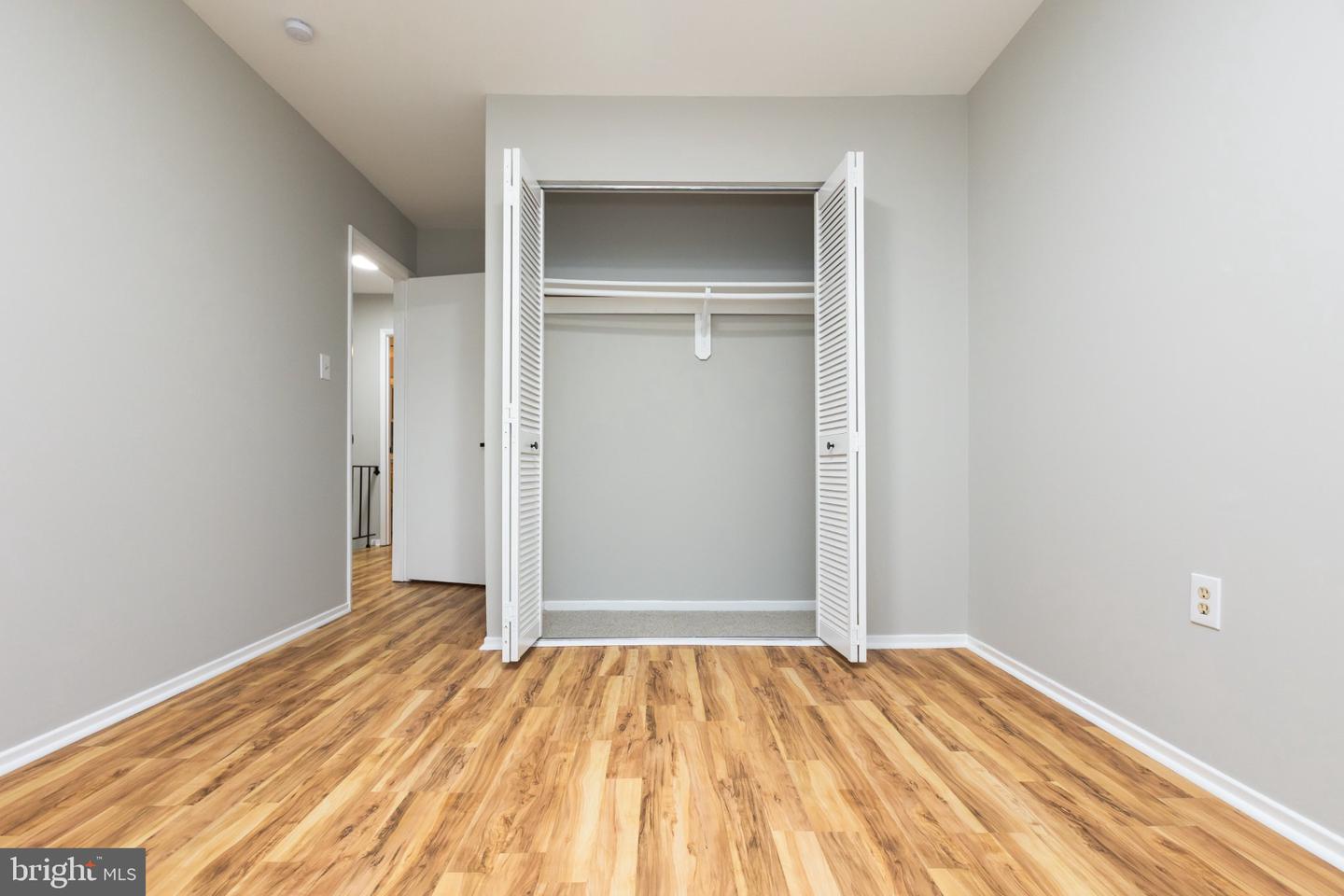 7619 Swan Ter Property Photo 37