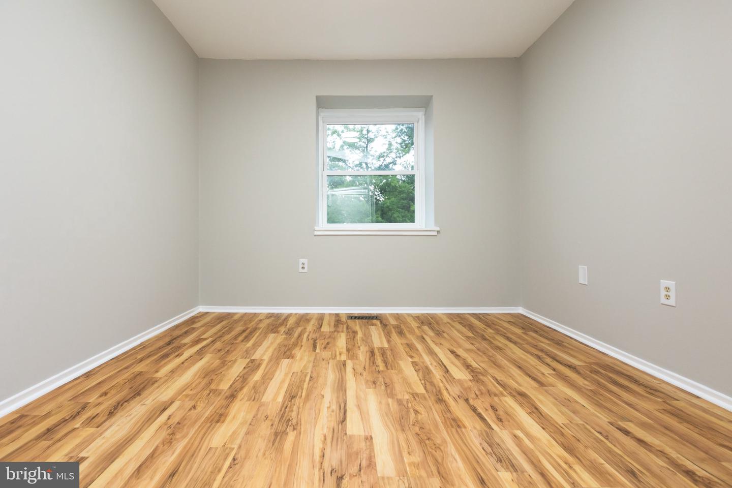 7619 Swan Ter Property Photo 38