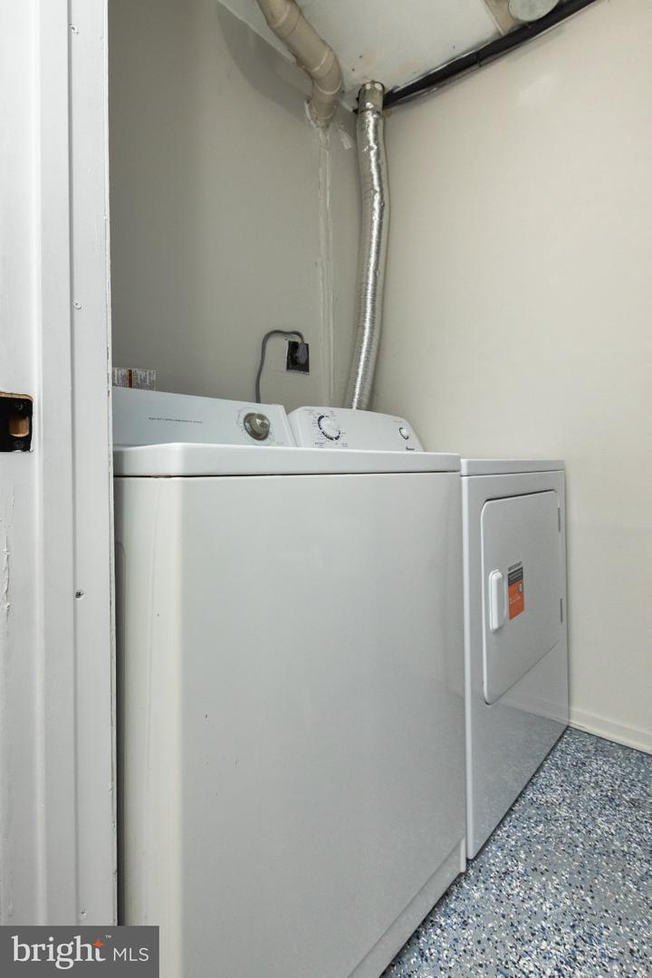 7619 Swan Ter Property Photo 41