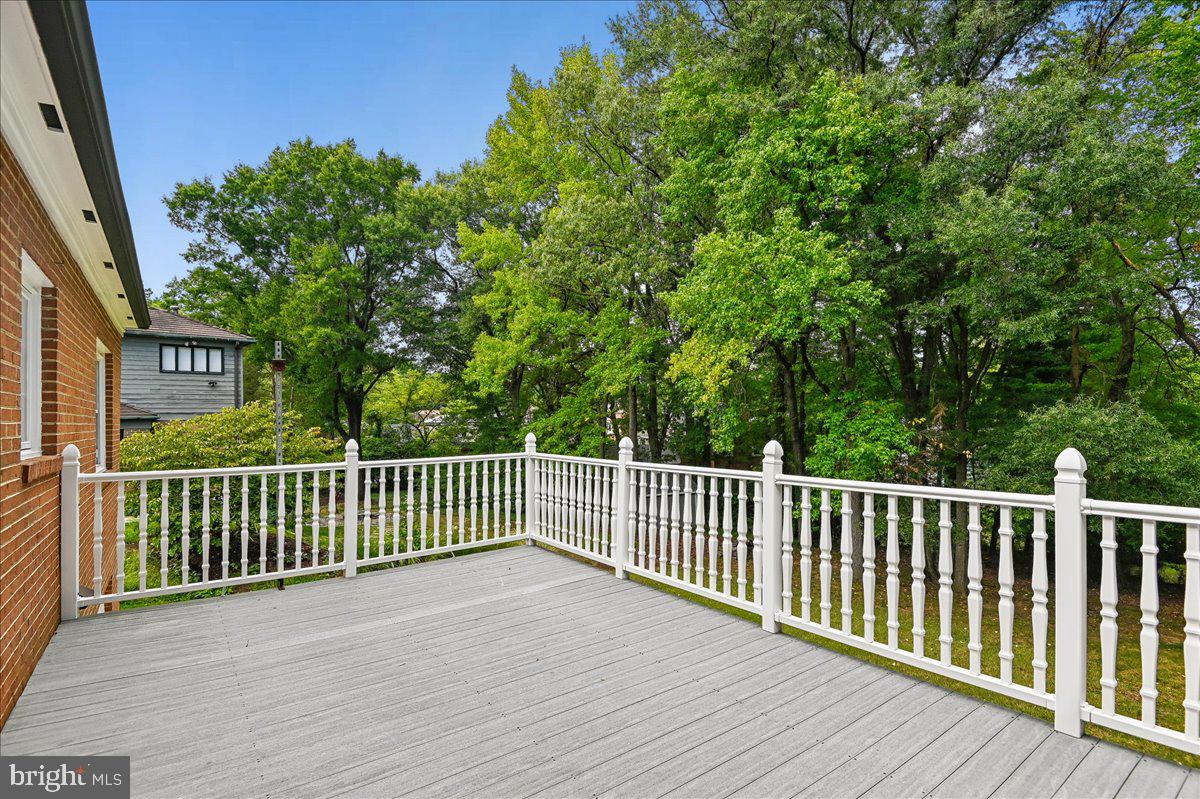 7010 Partridge Pl Property Photo 27