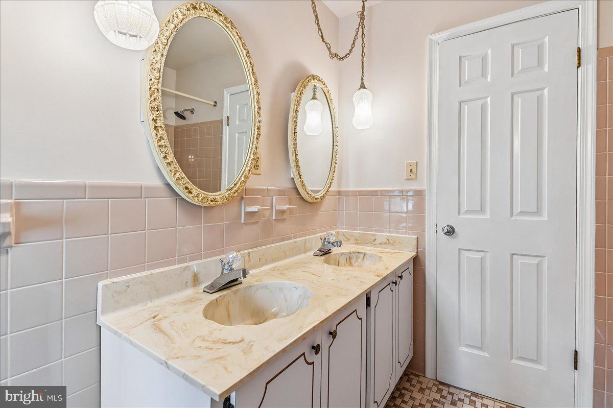 7010 Partridge Pl Property Photo 48