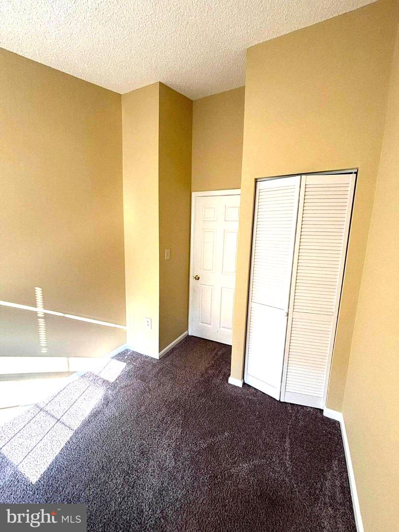 723 Saint Michaels Dr Property Photo 18
