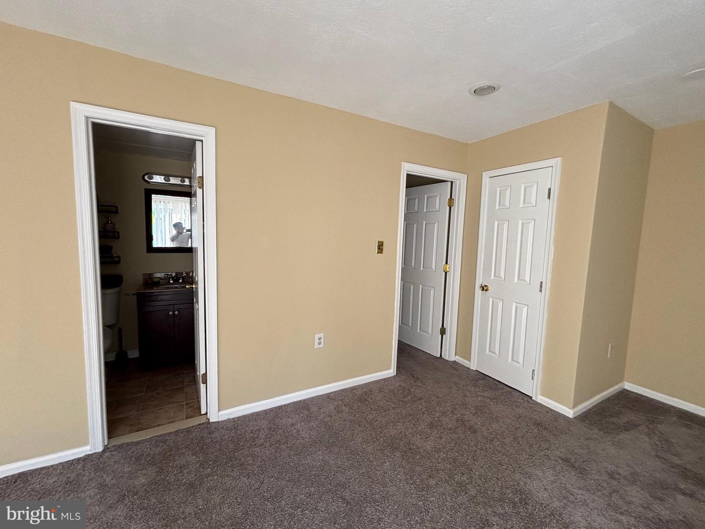 723 Saint Michaels Dr Property Photo 35