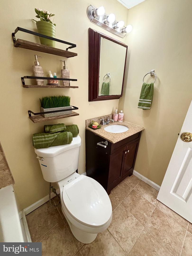 723 Saint Michaels Dr Property Photo 37
