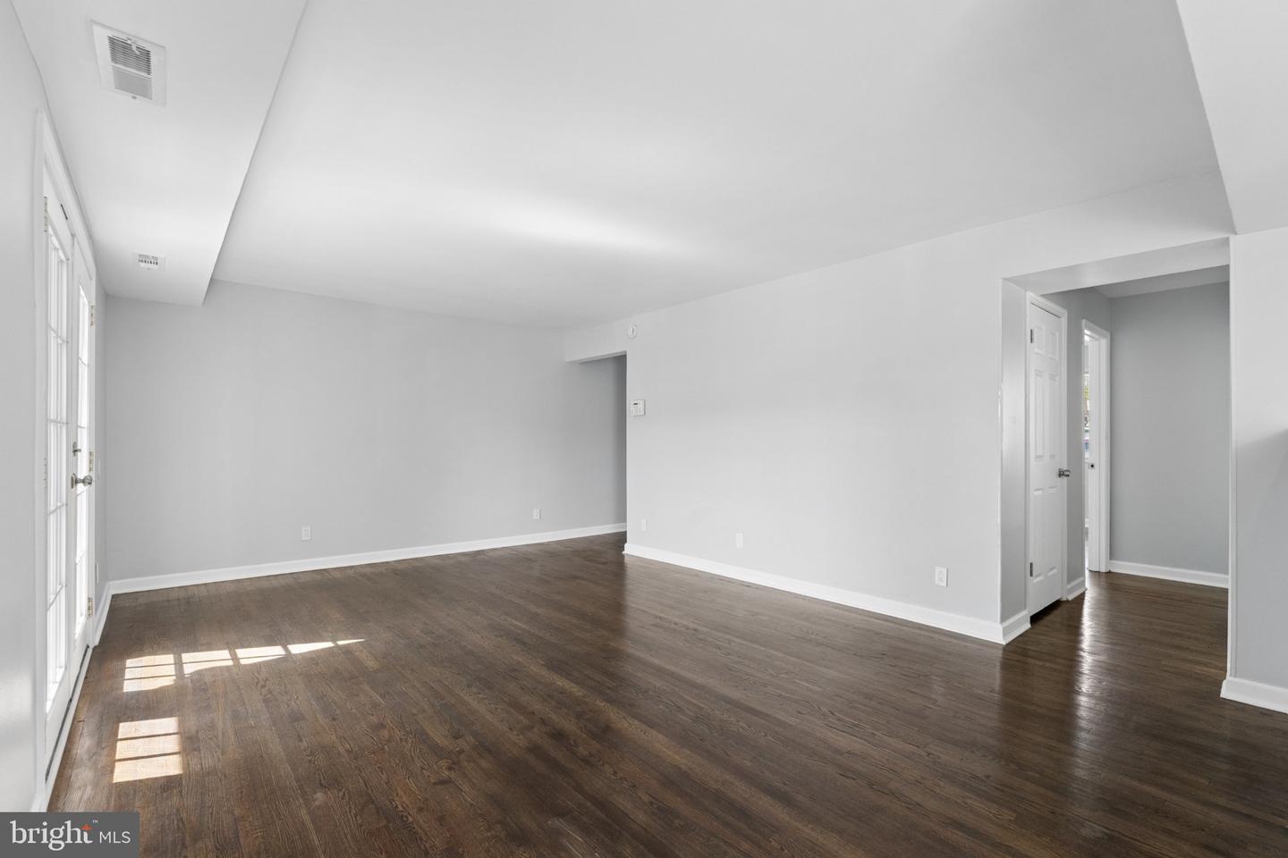 2506 Markham Ln #4 Property Photo 8