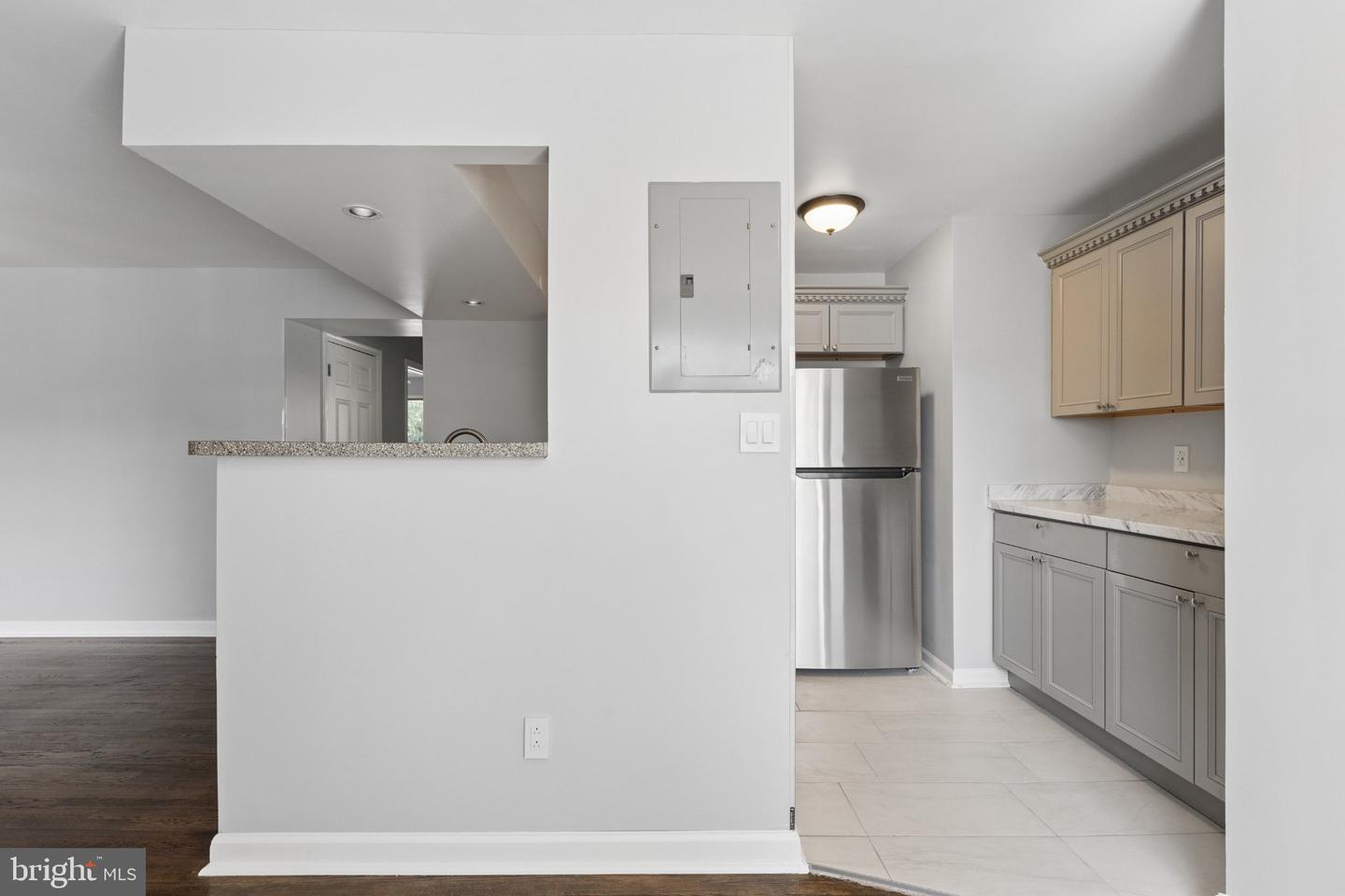 2506 Markham Ln #4 Property Photo 11