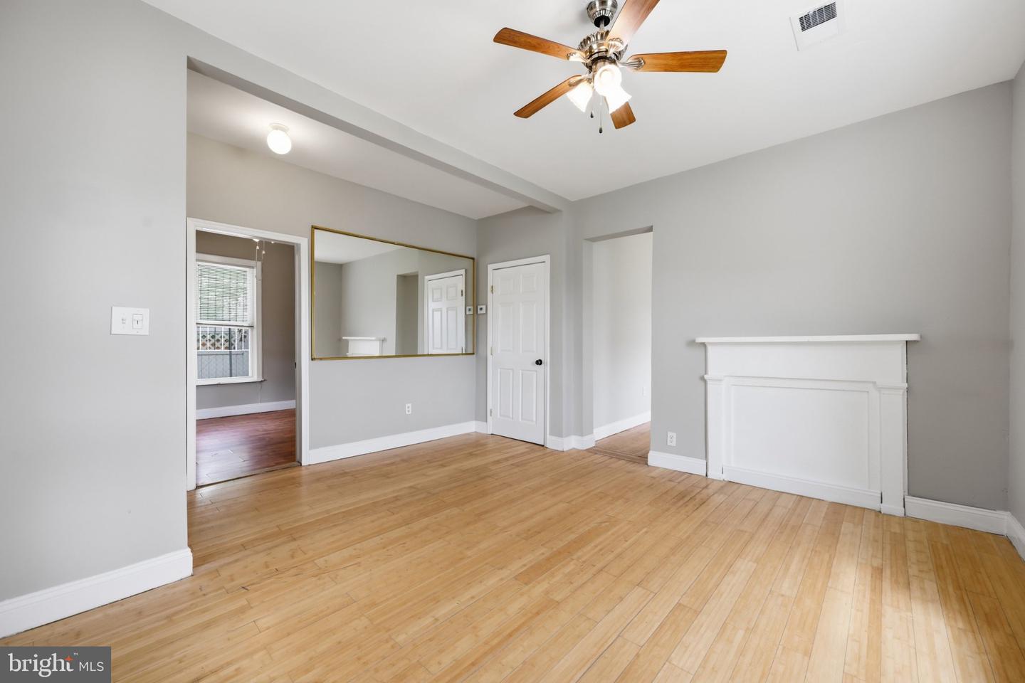 809 Eastern Ave Property Photo 2