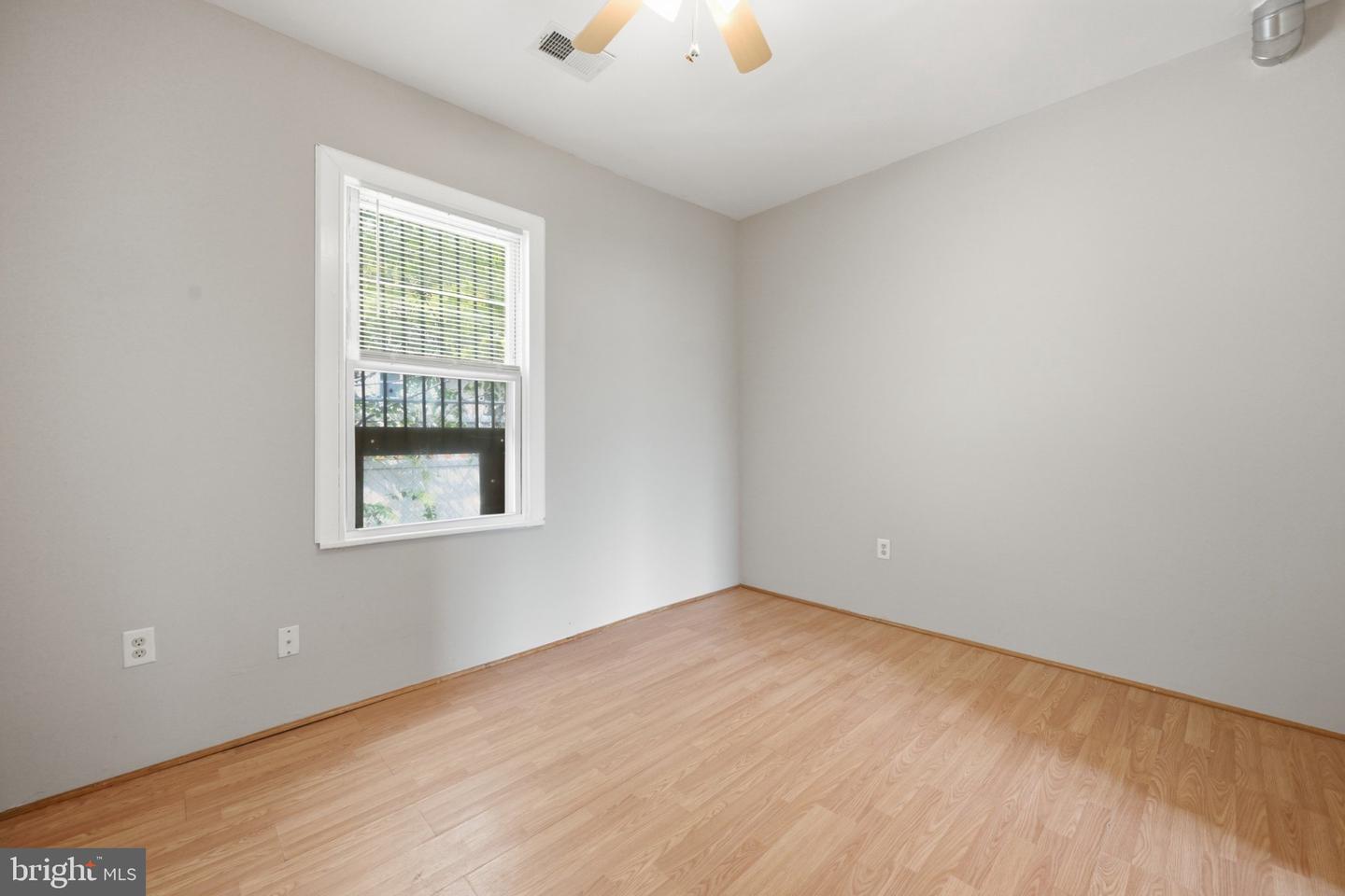 809 Eastern Ave Property Photo 14