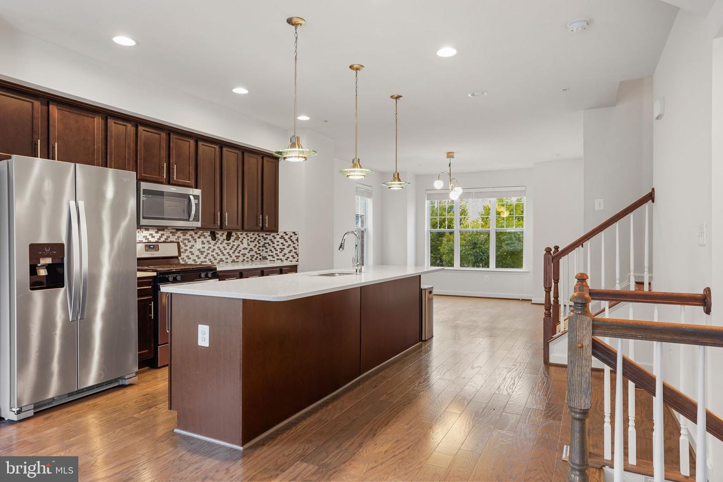 9811 Wood Glen Ter Property Photo 8