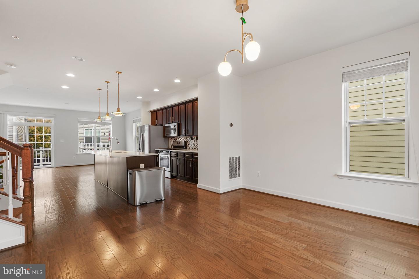 9811 Wood Glen Ter Property Photo 12