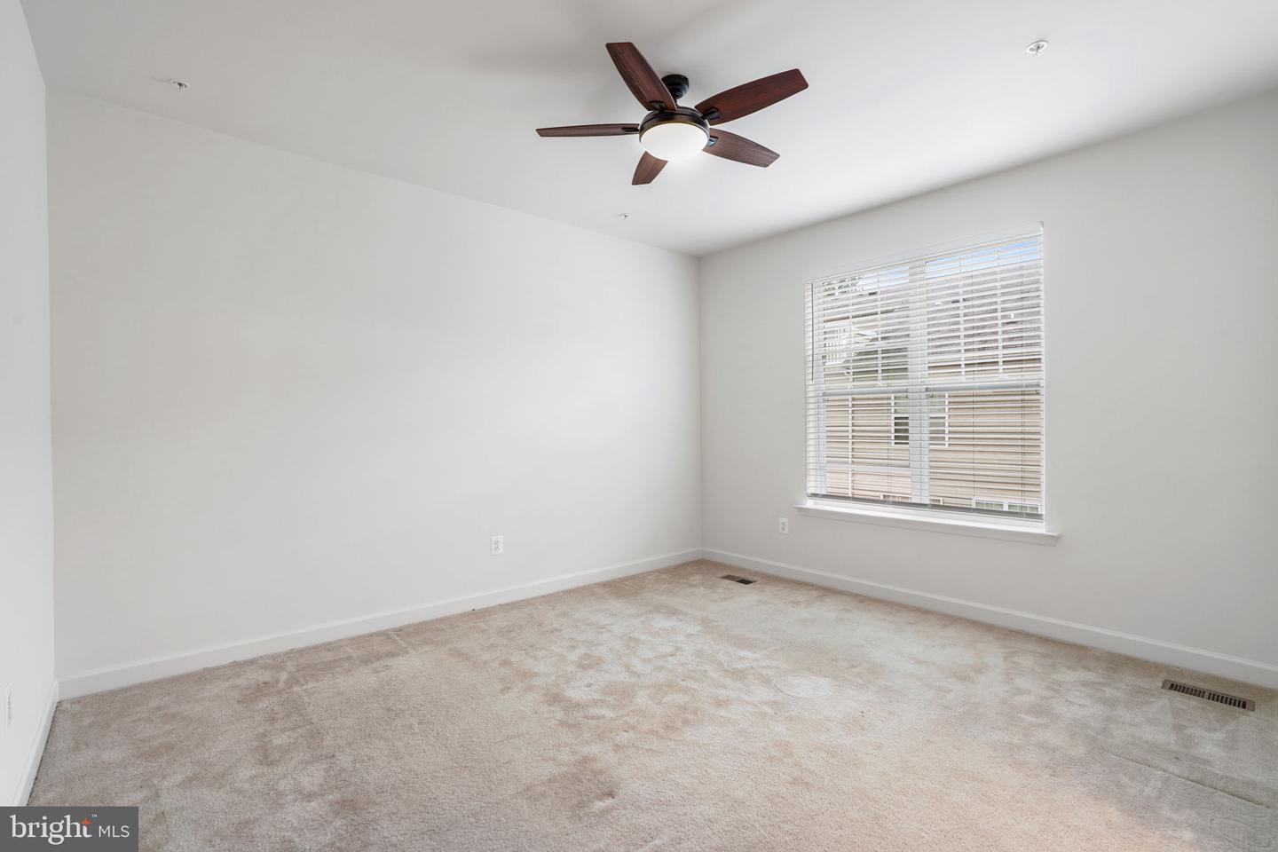 9811 Wood Glen Ter Property Photo 24