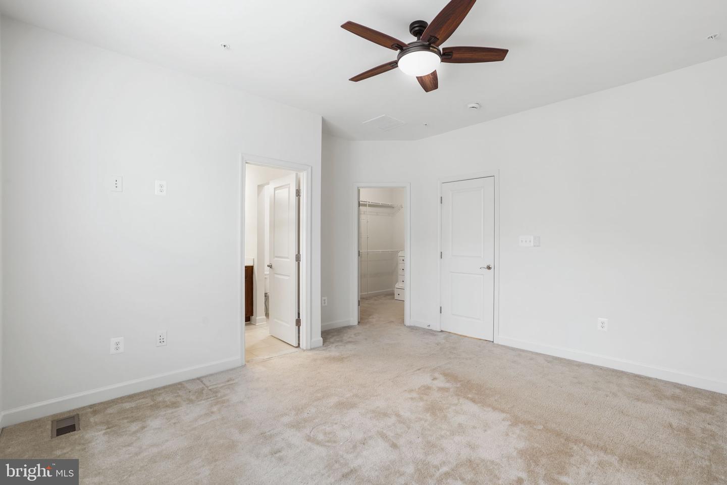 9811 Wood Glen Ter Property Photo 25