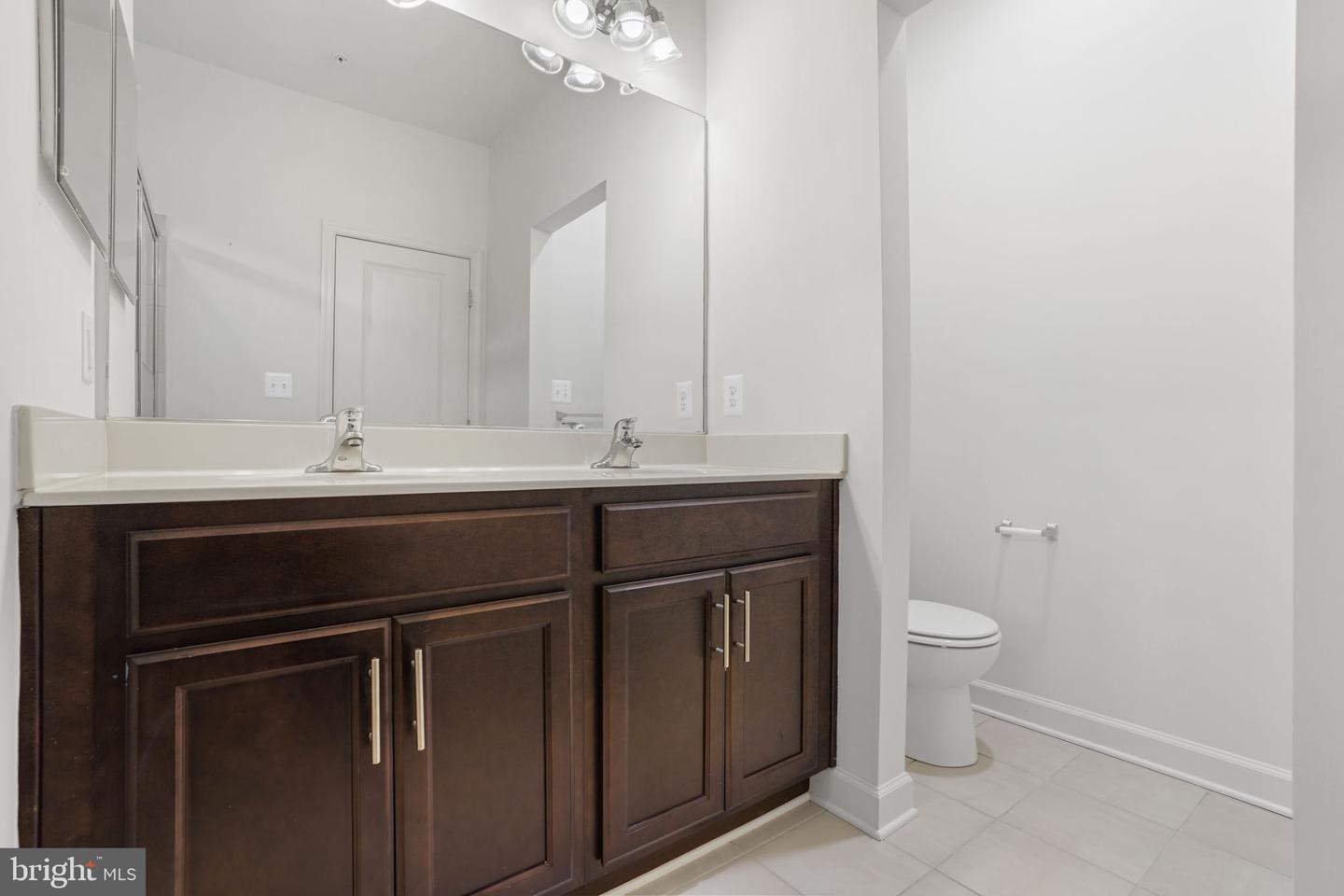 9811 Wood Glen Ter Property Photo 29