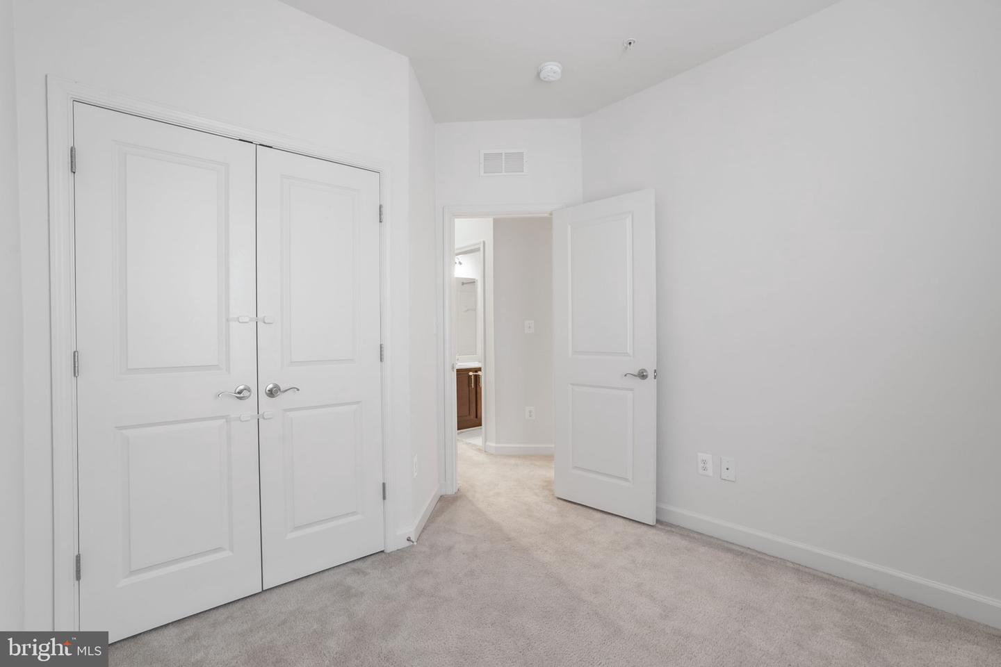 9811 Wood Glen Ter Property Photo 33