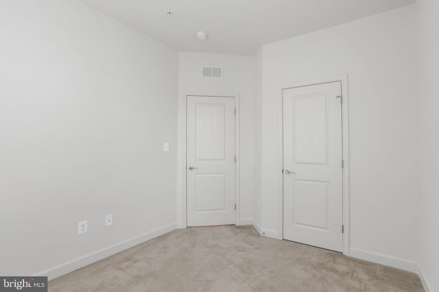 9811 Wood Glen Ter Property Photo 35