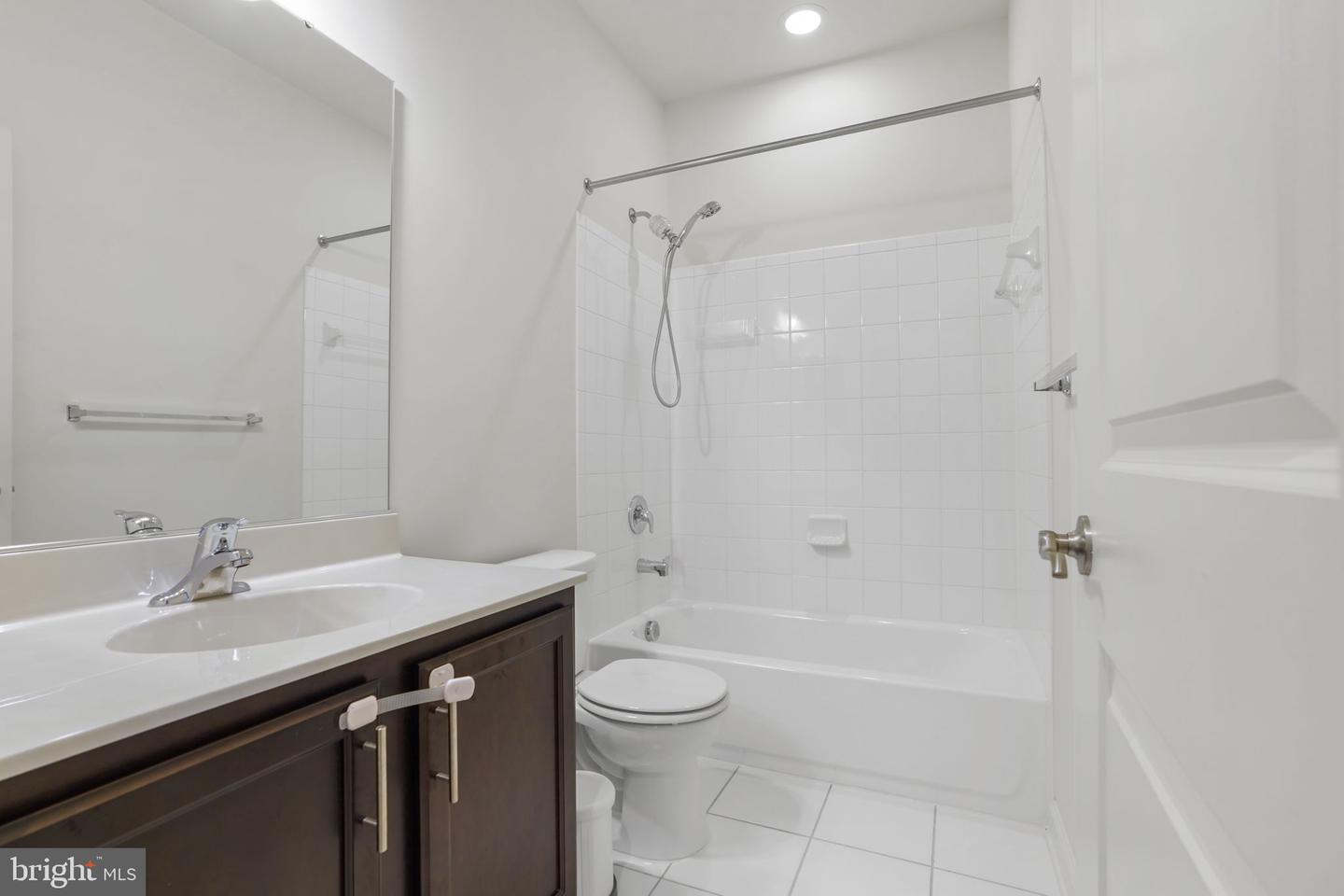 9811 Wood Glen Ter Property Photo 37