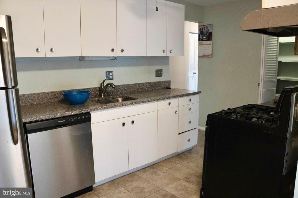 3331 Huntley Square Dr #a Property Photo 6
