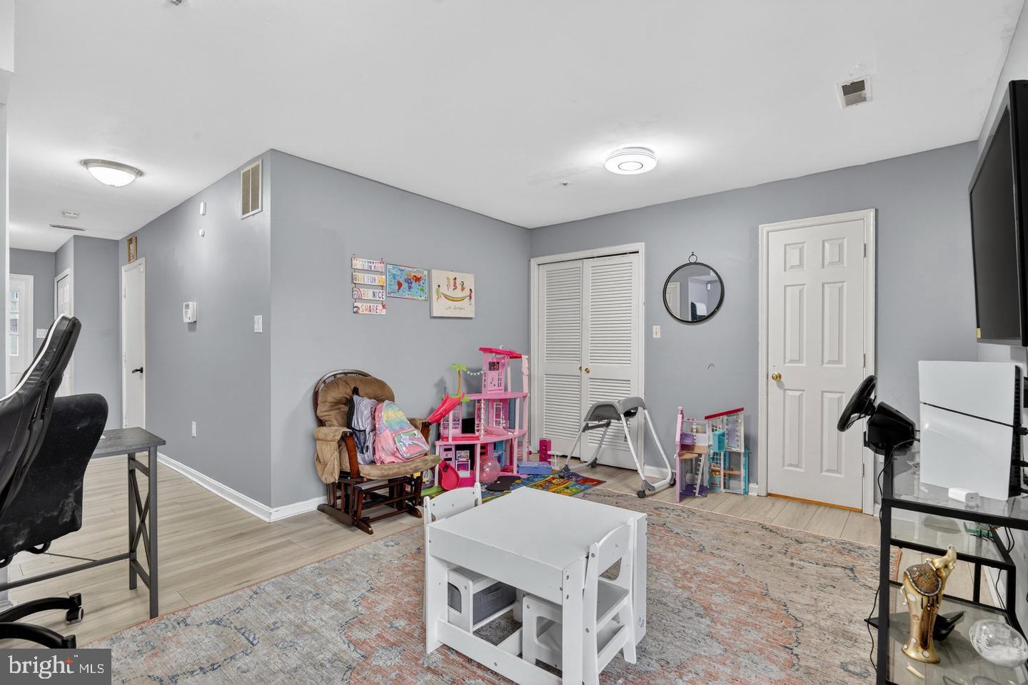 3818 Early Glow Ln Property Photo 6